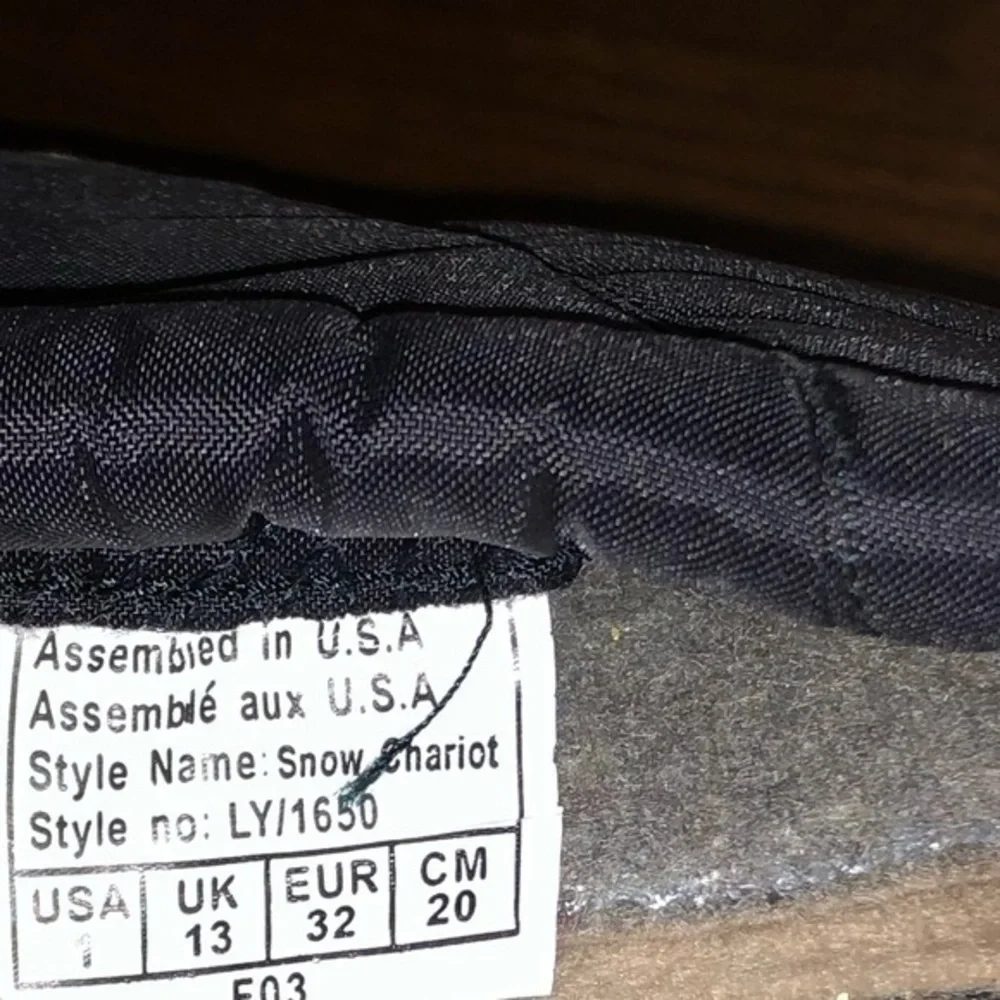SOREL kids size 1 boots​